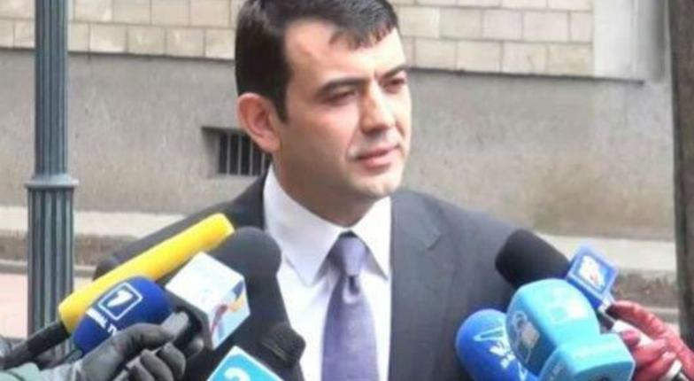 Габурич отказался от встречи с гражданским обществом у здания Национальной библиотеки