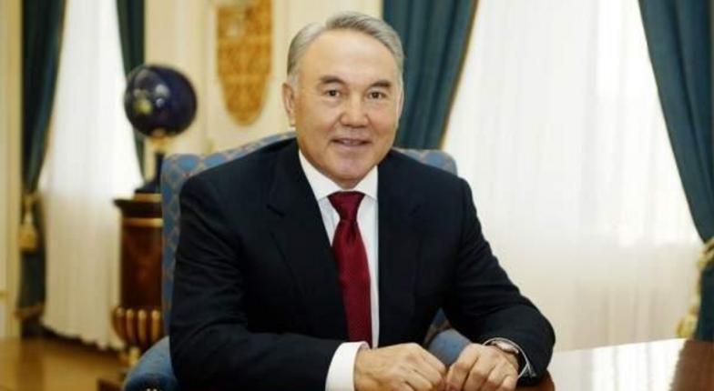 Президент Казахстана настаивает на отказе от американского доллара