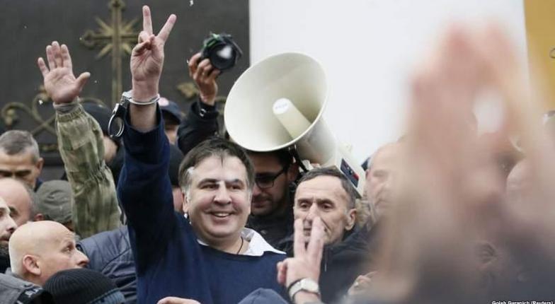 Саакашвили освобожден в зале суда