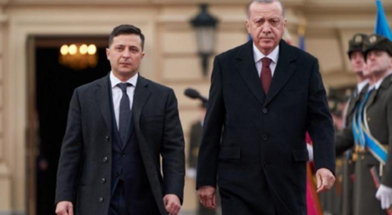 Эрдоган требует выдать турецких учителей уже и из Украины